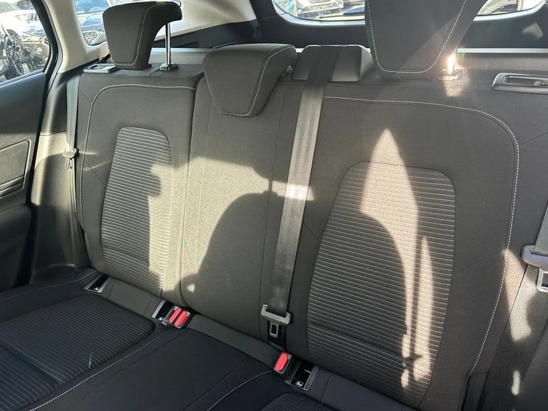 Photo de la voiture FORD FOCUS SW 1.0 EcoBoost 125 S&S Titanium +