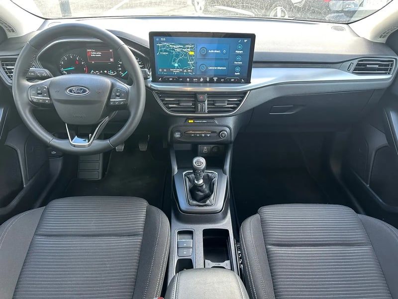Photo de la voiture FORD FOCUS SW 1.0 EcoBoost 125 S&S Titanium +
