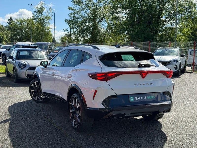 Photo de la voiture CUPRA FORMENTOR 1.5 eTSI Hybrid 150 ch DSG7 V