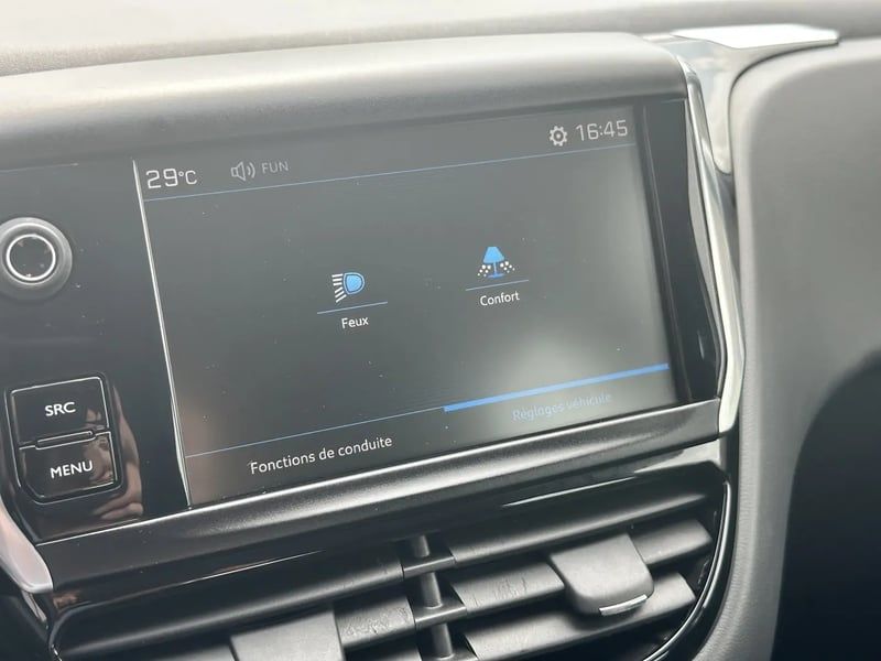 Photo de la voiture PEUGEOT 208 1.6 BlueHDi 75ch BVM5 Active