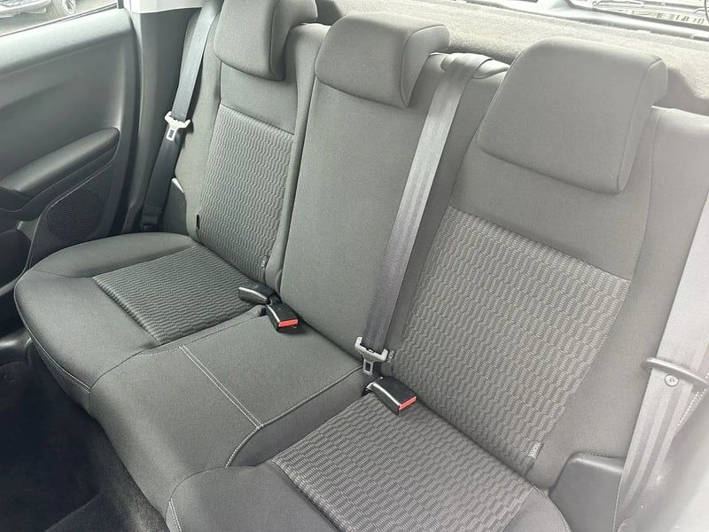 Photo de la voiture PEUGEOT 208 1.6 BlueHDi 75ch BVM5 Active