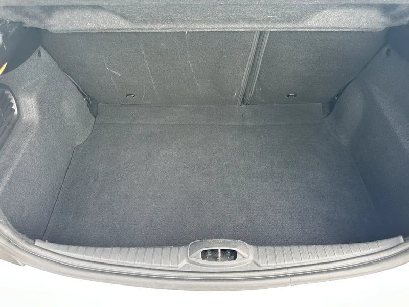 Photo de la voiture PEUGEOT 208 1.6 BlueHDi 75ch BVM5 Active