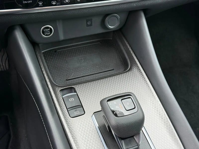 Photo de la voiture NISSAN QASHQAI Mild Hybrid 158 ch Xtronic N-Connecta