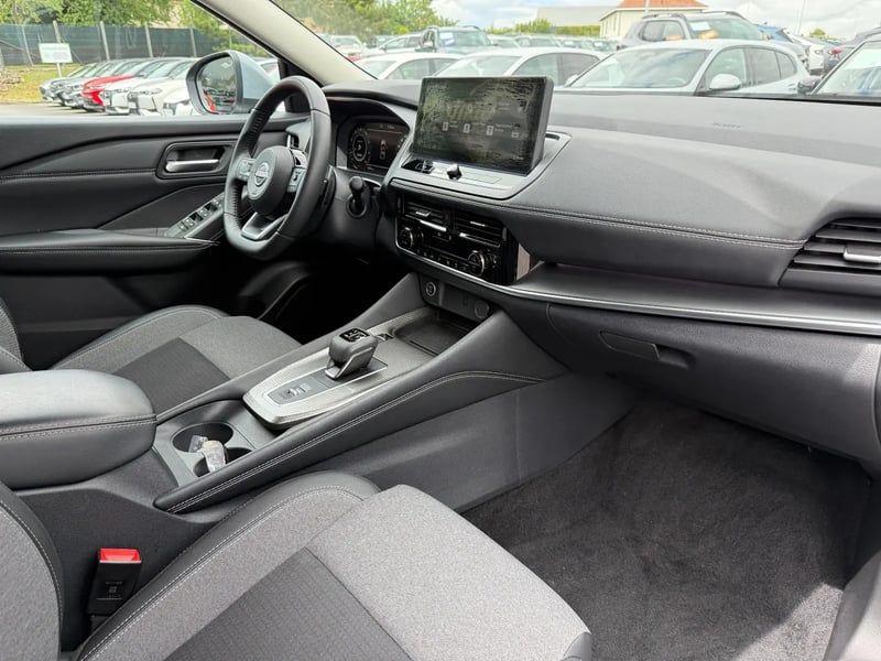 Photo de la voiture NISSAN QASHQAI Mild Hybrid 158 ch Xtronic N-Connecta
