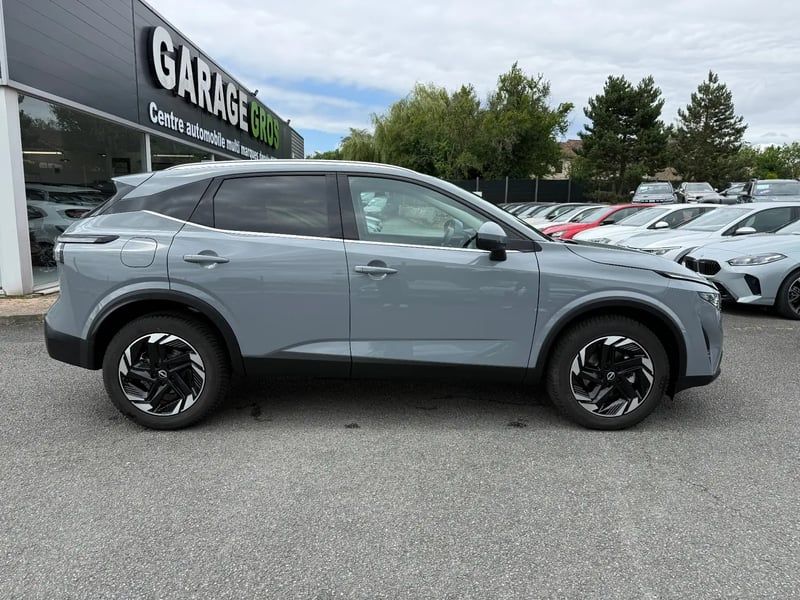 Photo de la voiture NISSAN QASHQAI Mild Hybrid 158 ch Xtronic N-Connecta