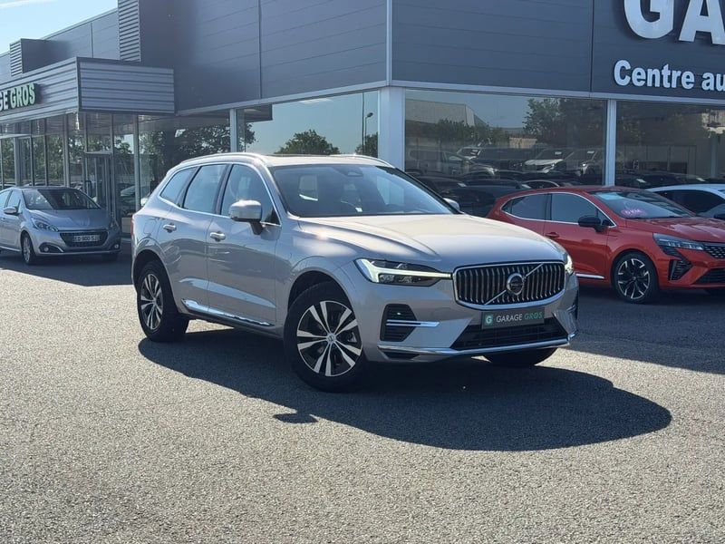 Photo de la voiture VOLVO XC60 T6 AWD Hybride rechargeable 253 ch+145 ch Geartronic 8 Plus Style Chrome