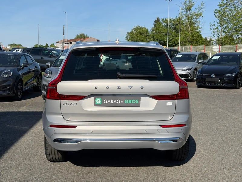 Photo de la voiture VOLVO XC60 T6 AWD Hybride rechargeable 253 ch+145 ch Geartronic 8 Plus Style Chrome