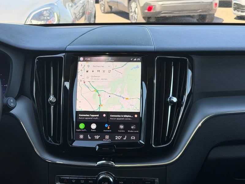 Photo de la voiture VOLVO XC60 T6 AWD Hybride rechargeable 253 ch+145 ch Geartronic 8 Plus Style Chrome