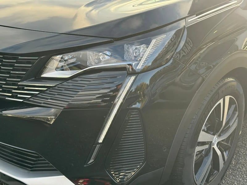 Photo de la voiture PEUGEOT 3008 PureTech 130ch S&S BVM6 GT