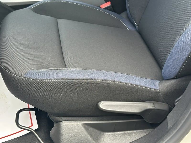 Photo de la voiture DACIA DUSTER Mild Hybrid 130 4x4 Journey