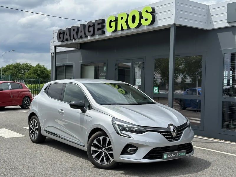 Photo de la voiture RENAULT CLIO V TCe 90 Techno