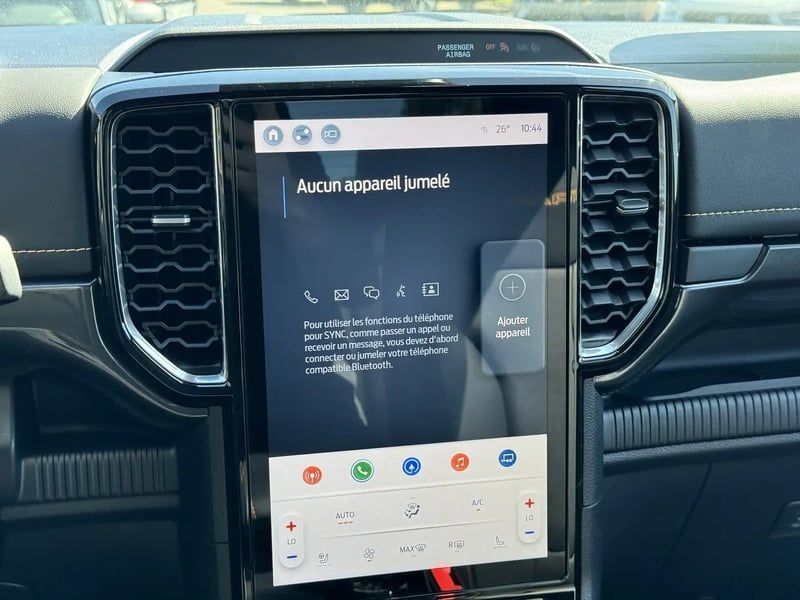 Photo de la voiture FORD RANGER DOUBLE CABINE 3.0 ECOBLUE V6 240 CH BVA10 e-4WD WILDTRAK