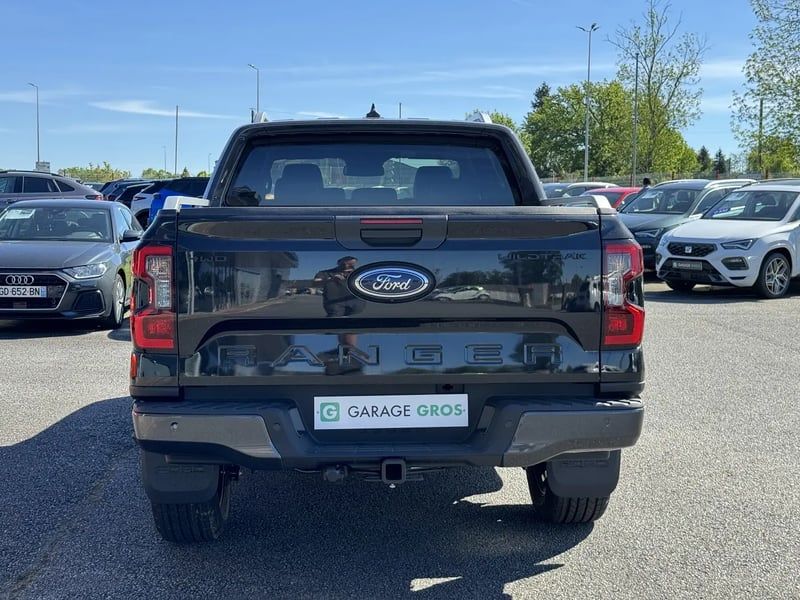 Photo de la voiture FORD RANGER DOUBLE CABINE 3.0 ECOBLUE V6 240 CH BVA10 e-4WD WILDTRAK