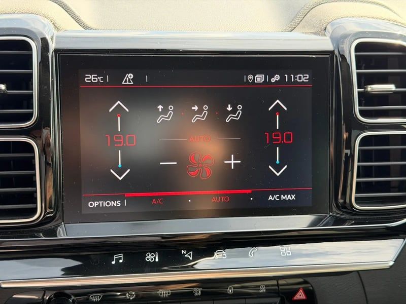 Photo de la voiture CITROEN C5 AIRCROSS PureTech 130 S&S EAT8 C-Series