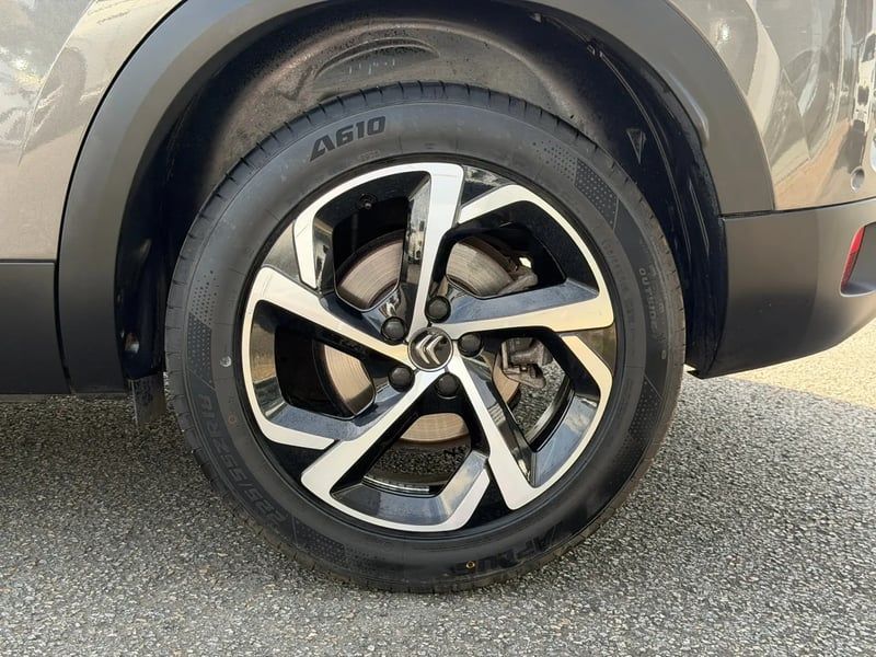 Photo de la voiture CITROEN C5 AIRCROSS PureTech 130 S&S EAT8 C-Series