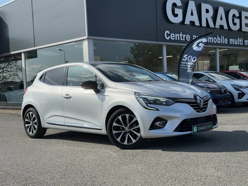 Photo de la voiture RENAULT CLIO V TCe 90 Techno