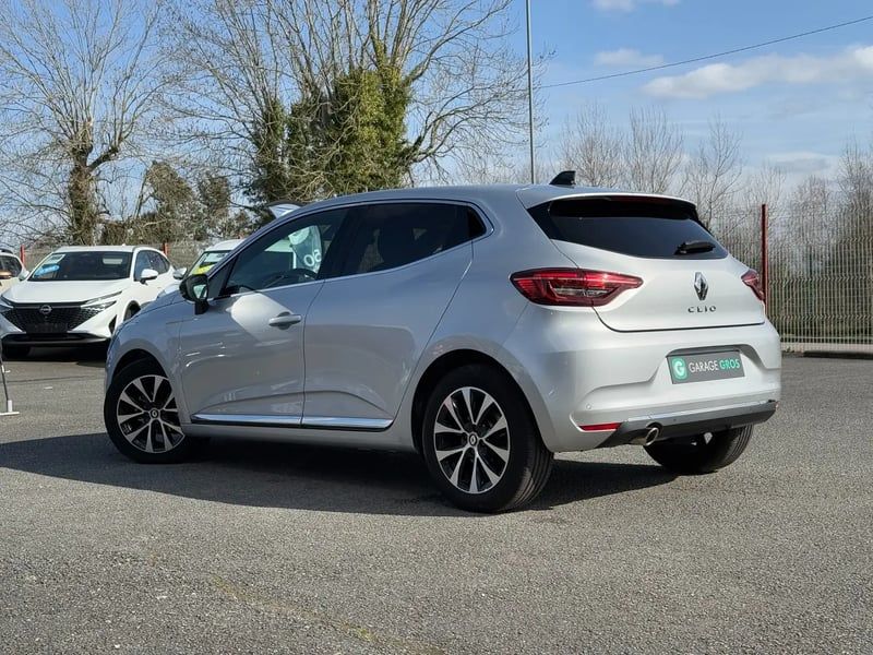 Photo de la voiture RENAULT CLIO V TCe 90 Techno