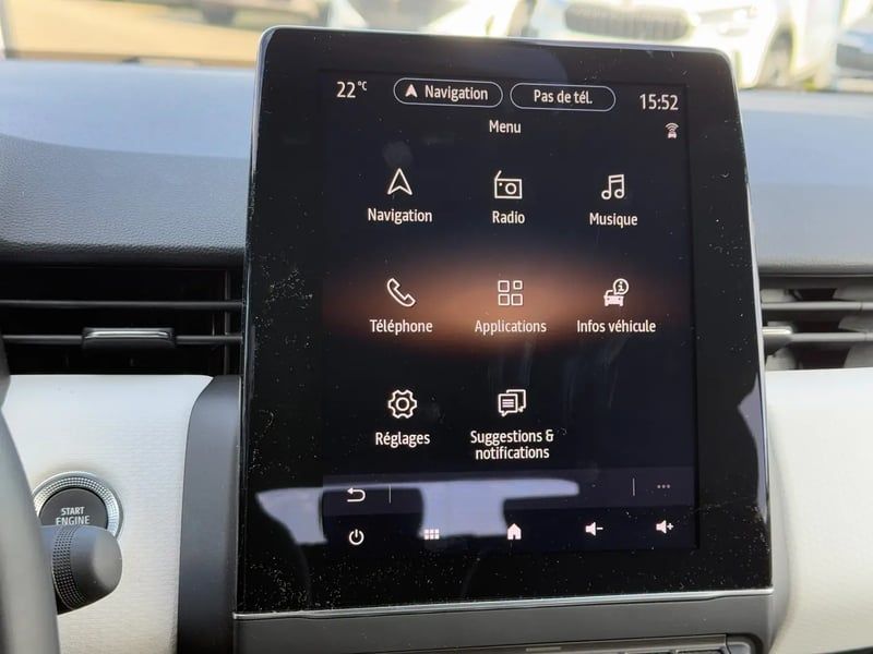 Photo de la voiture RENAULT CLIO V TCe 90 Techno