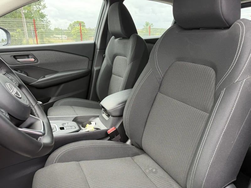 Photo de la voiture NISSAN QASHQAI Mild Hybrid 140 ch N-Connect