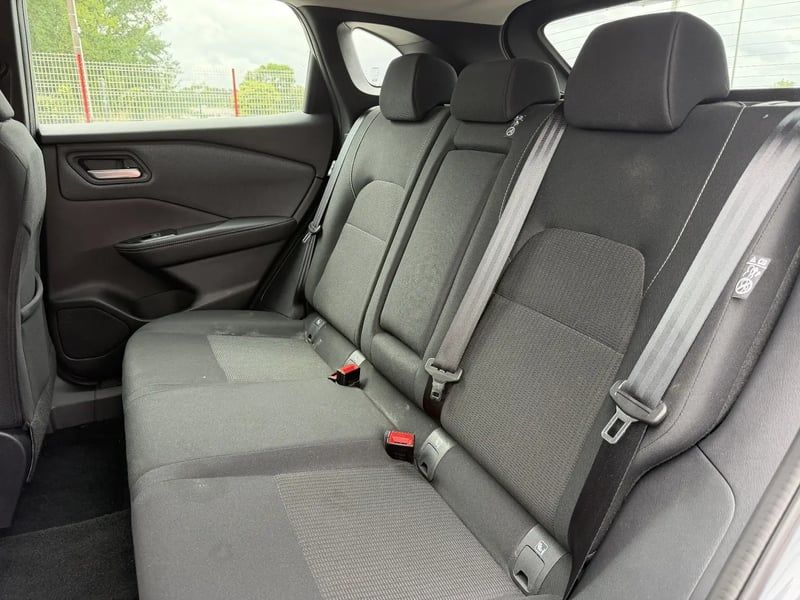 Photo de la voiture NISSAN QASHQAI Mild Hybrid 140 ch N-Connect