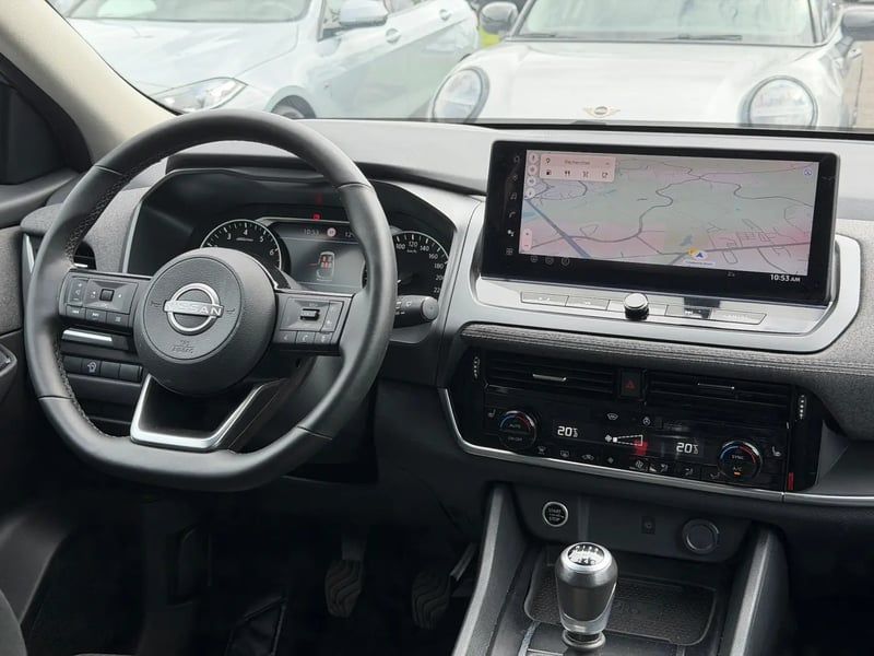 Photo de la voiture NISSAN QASHQAI Mild Hybrid 140 ch N-Connect