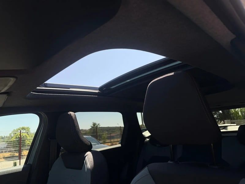 Photo de la voiture DACIA BIGSTER HYBRID 155 Extreme