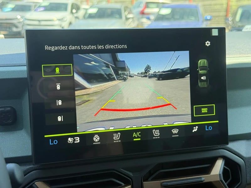 Photo de la voiture DACIA BIGSTER HYBRID 155 Extreme