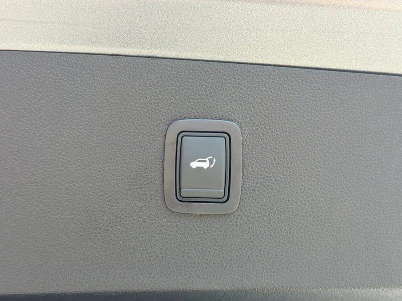 Photo de la voiture DACIA BIGSTER HYBRID 155 Extreme