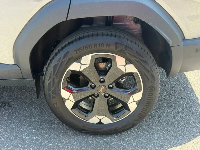 Photo de la voiture DACIA BIGSTER HYBRID 155 Extreme