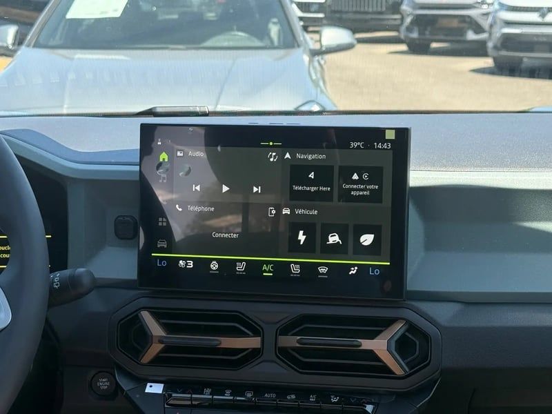 Photo de la voiture DACIA BIGSTER HYBRID 155 Extreme
