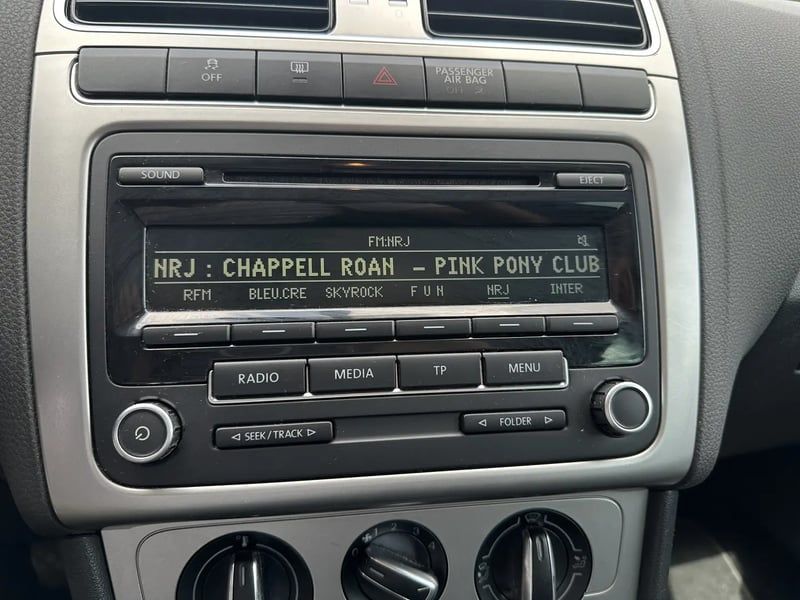 Photo de la voiture VOLKSWAGEN POLO 1.2 70 Life