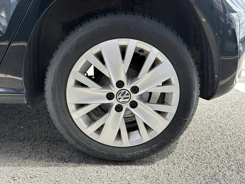 Photo de la voiture VOLKSWAGEN POLO 1.2 70 Life