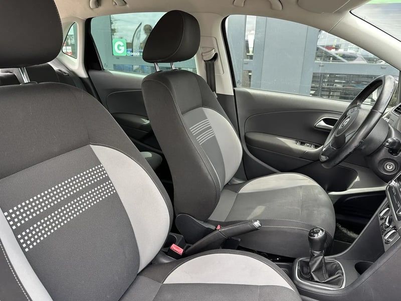 Photo de la voiture VOLKSWAGEN POLO 1.2 70 Life