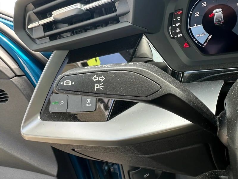 Photo de la voiture AUDI A3 SPORTBACK 35 TFSI 150 Design