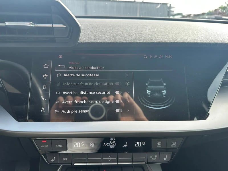 Photo de la voiture AUDI A3 SPORTBACK 35 TFSI 150 Design