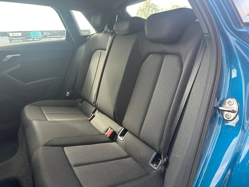 Photo de la voiture AUDI A3 SPORTBACK 35 TFSI 150 Design