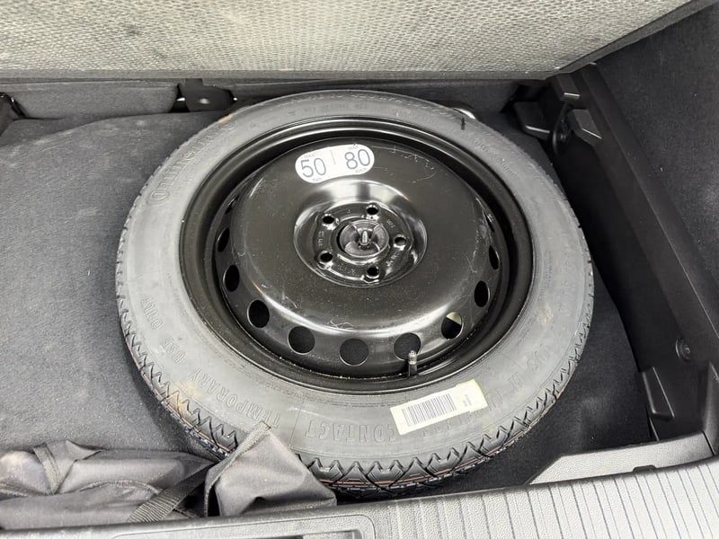 Photo de la voiture RENAULT CAPTUR E-Tech full hybrid 145 ch Techno