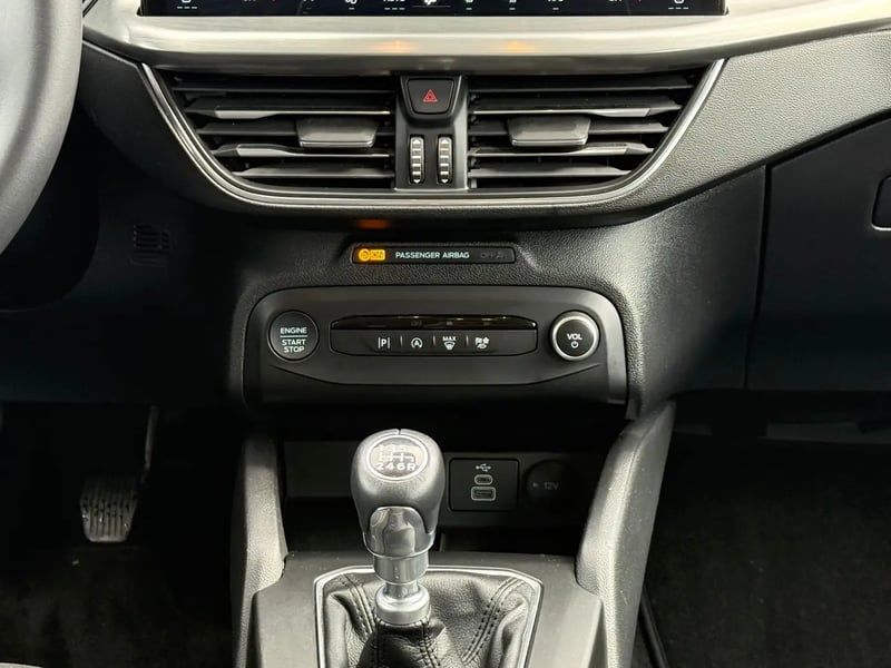 Photo de la voiture FORD FOCUS SW 1.0 EcoBoost 125 S&S mHEV Titanium X Business