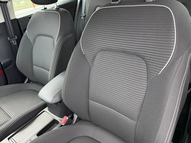 Photo de la voiture FORD FOCUS SW 1.0 EcoBoost 125 S&S mHEV Titanium X Business