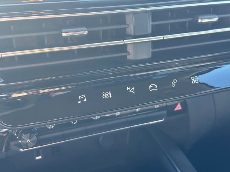 Photo de la voiture CITROEN C5 AIRCROSS BlueHDi 130 EAT8 Max