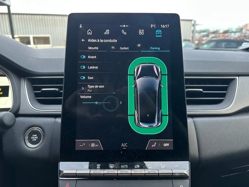 Photo de la voiture RENAULT CAPTUR E-Tech full hybrid 145 ch Techno