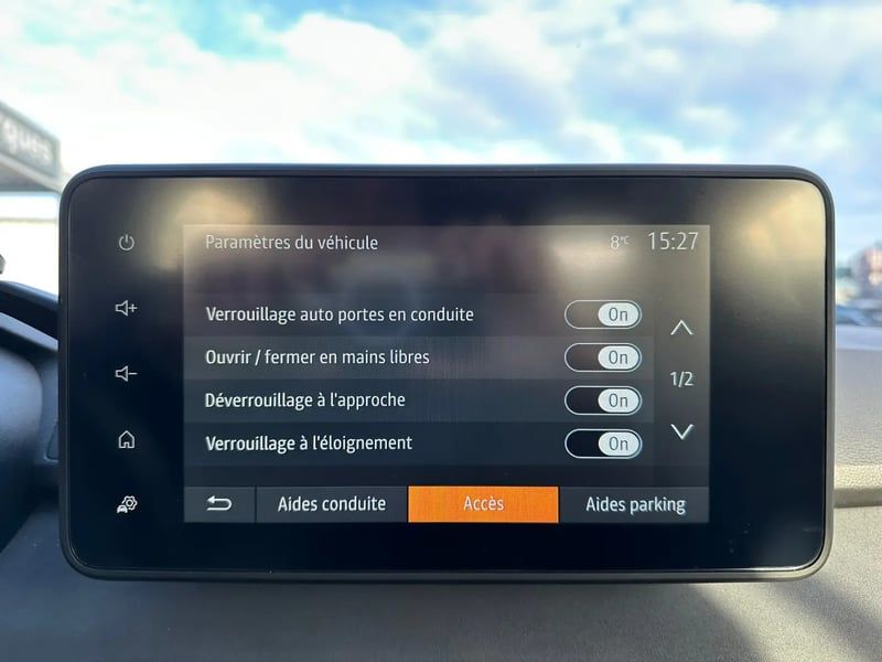 Photo de la voiture DACIA SANDERO ECO-G 100 GSR2 Stepway Extreme +