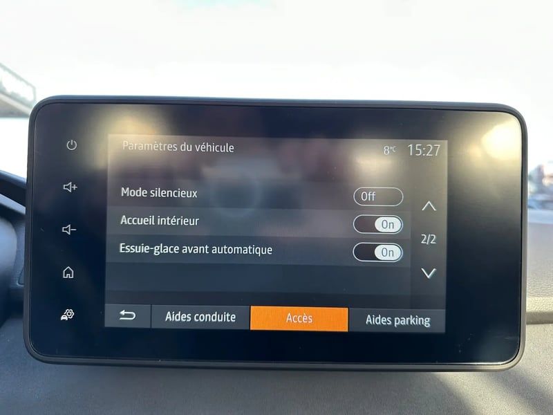 Photo de la voiture DACIA SANDERO ECO-G 100 GSR2 Stepway Extreme +