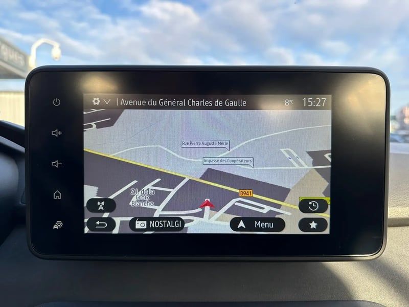 Photo de la voiture DACIA SANDERO ECO-G 100 GSR2 Stepway Extreme +