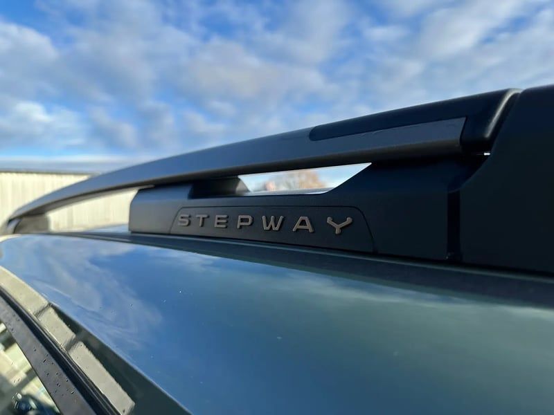 Photo de la voiture DACIA SANDERO ECO-G 100 GSR2 Stepway Extreme +