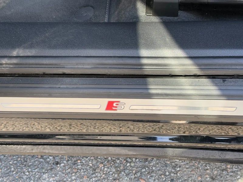 Photo de la voiture AUDI Q5 40 TDI 204 S tronic 7 Quattro S line