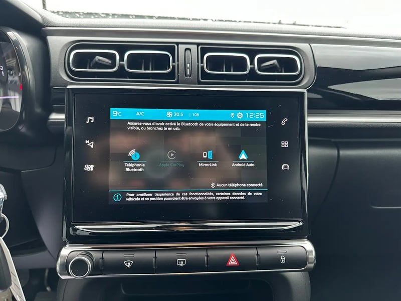 Photo de la voiture CITROEN C3 PureTech 83 S&S BVM5 Shine