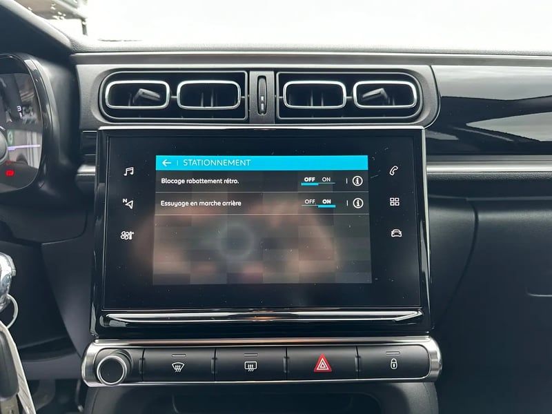 Photo de la voiture CITROEN C3 PureTech 83 S&S BVM5 Shine