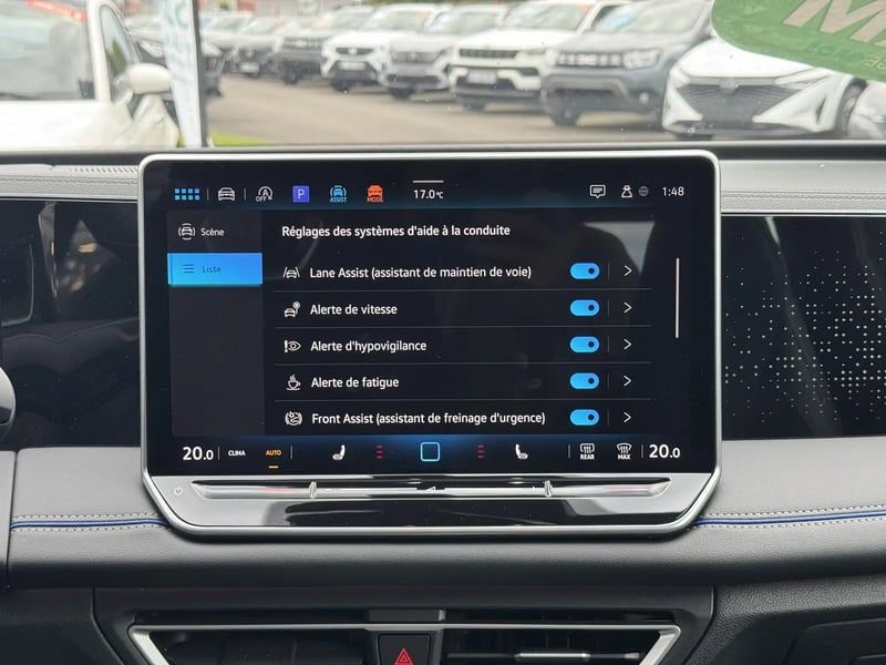 Photo de la voiture VOLKSWAGEN TIGUAN 2.0 TDI 150ch DSG7 R-Line