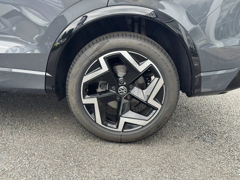 Photo de la voiture VOLKSWAGEN TIGUAN 2.0 TDI 150ch DSG7 R-Line